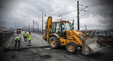 Galata Köprüsü'ndeki Çalışma Trafik Yoğunluğunu Arttırdı