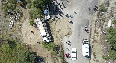 Kahramanmaraş'ta akıl almaz kaza 4 ölü, 25 yaralı...